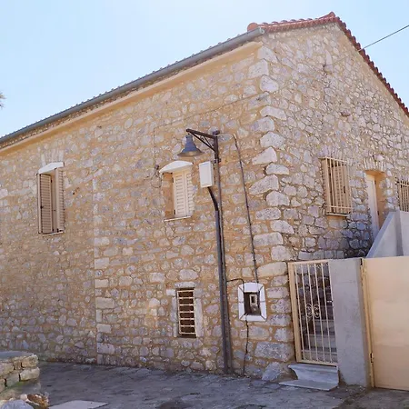 Flame Yard Holiday home Areopoli